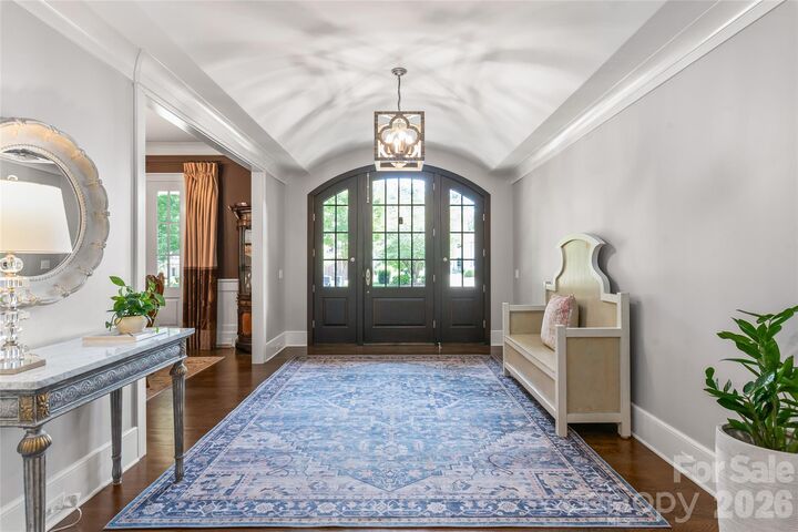 Property Photo:  2800 Wintergreen Drive  NC 28211 