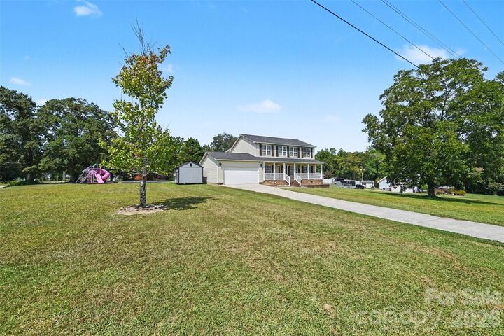 Property Photo:  204 Rowland Avenue  SC 29058 