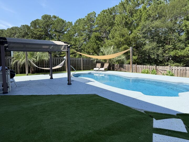 Property Photo:  200 Alpine Road  SC 29485 