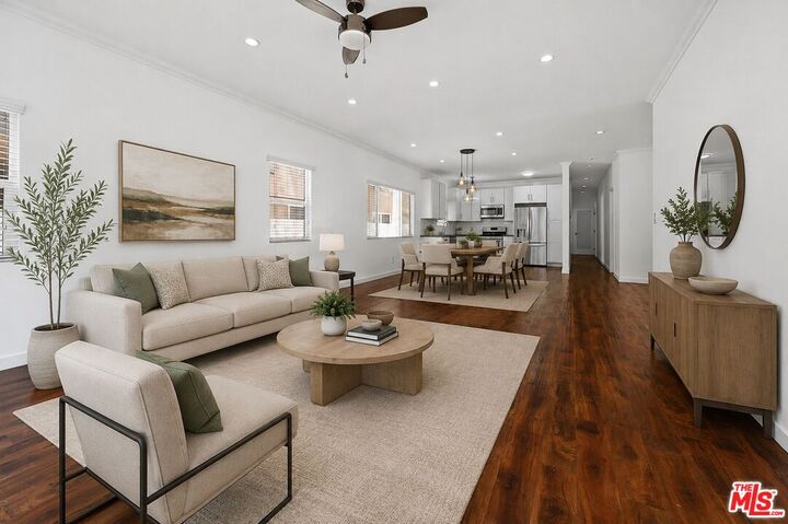 Property Photo:  8547 Cashio St  CA 90035 