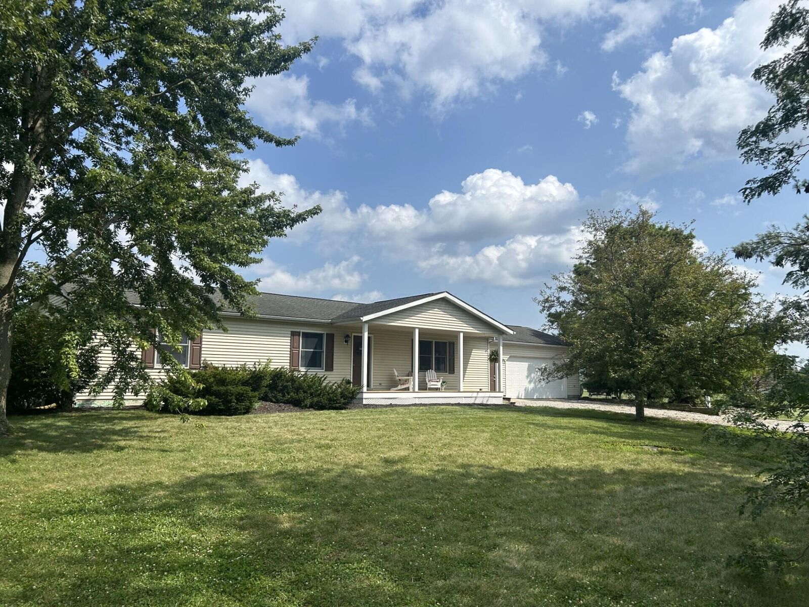 Property Photo:  6090 Horseshoe Road  OH 43015 