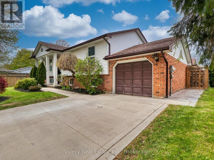 Property Photo:  36 Rochelle Drive  ON L2M 6Y9 