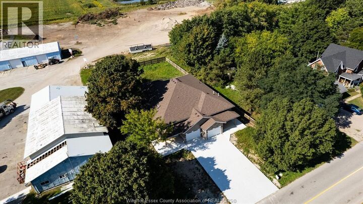 Property Photo:  100 Erie Street North  ON N0P 2C0 