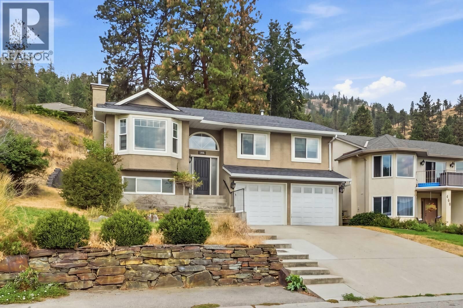 Property Photo:  464 Glen Pine Court  BC V1V 1R3 