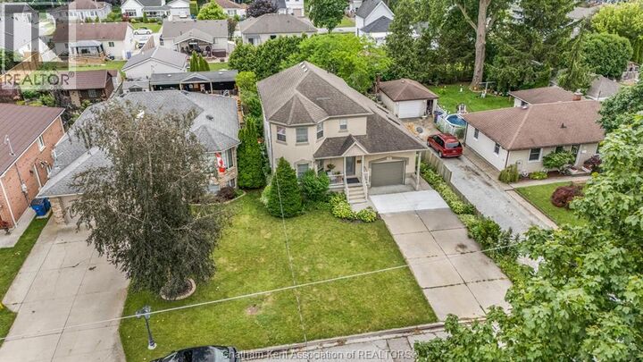 Property Photo:  34 Queensway Drive  ON N7M 4G4 