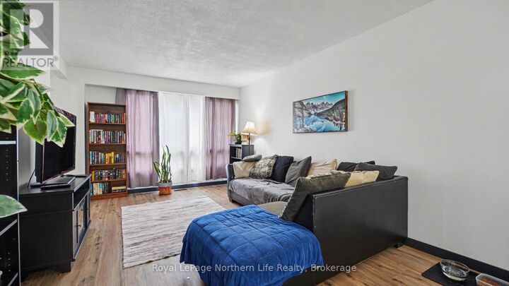 Property Photo:  811 Tackaberry Drive  ON P1B 4R8 