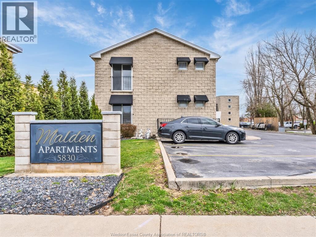 Property Photo:  5830 Malden 107  ON N9H 1S4 