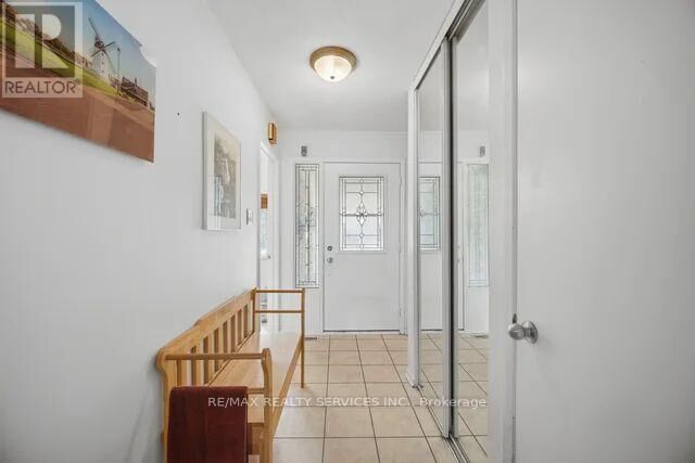 Property Photo:  26 Fanshawe Drive  ON L6Z 1A9 