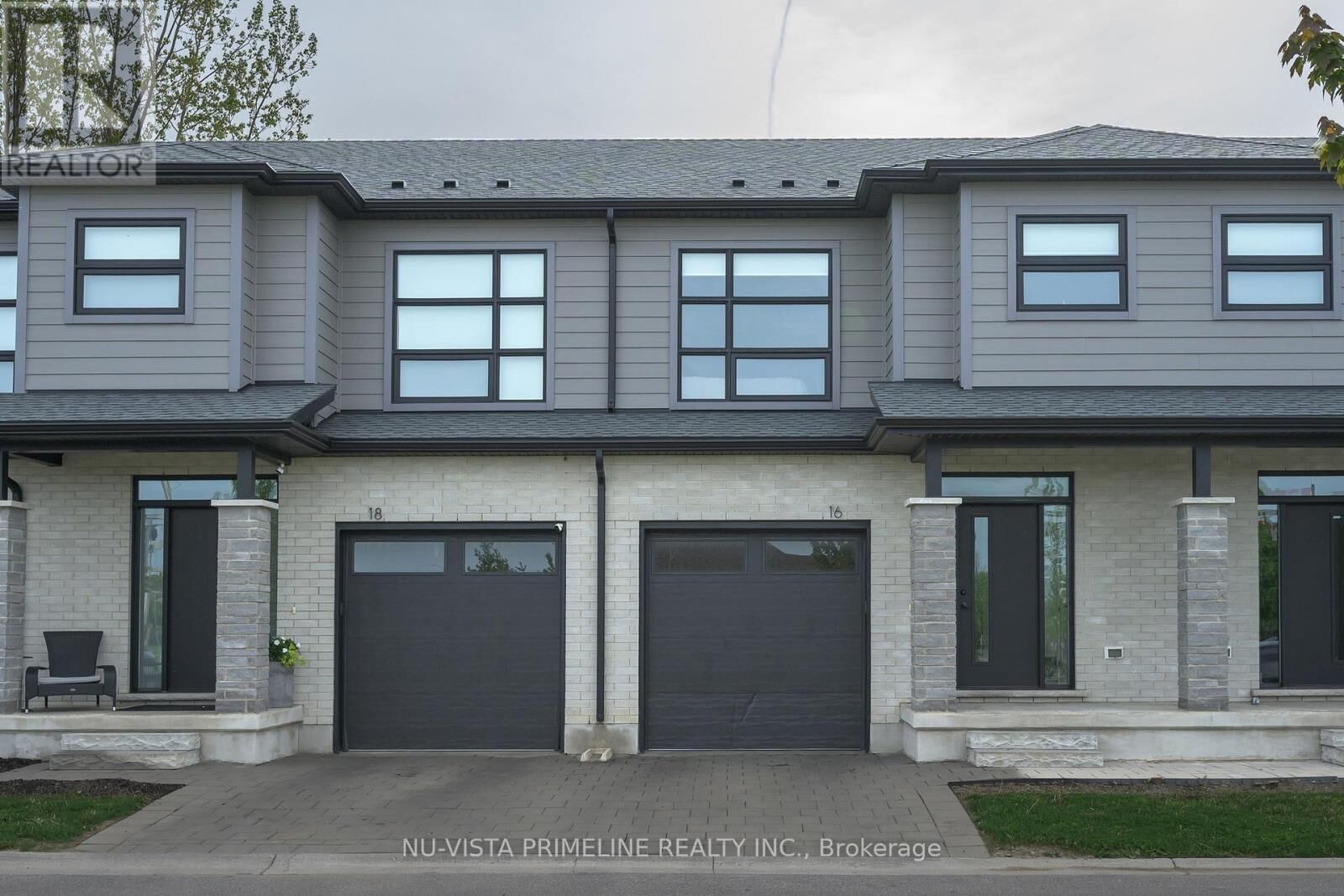 Property Photo:  1570 Coronation Drive 16  ON N6G 5P0 