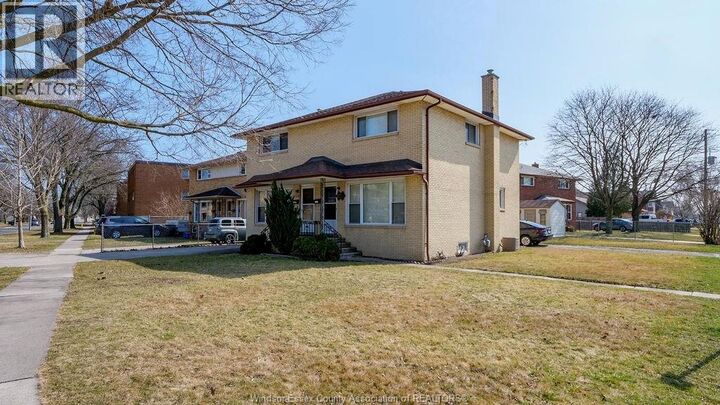 Property Photo:  8729 Wyandotte  ON N8S 1V1 