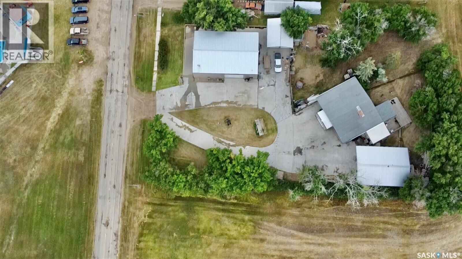 Property Photo:  Chaplin Acreage - Two Houses And Large Shop  SK S0H 0V0 