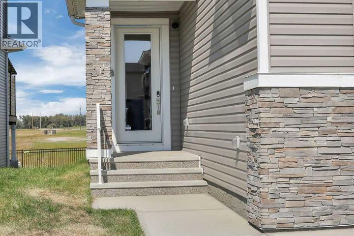 Property Photo:  4 Legacy Road  AB T4E 3C5 