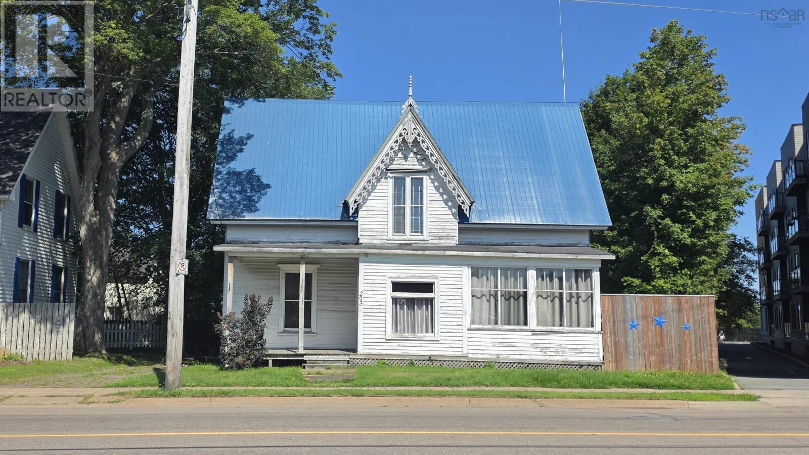 Property Photo:  203 Queen Street  NS B2N 2B6 