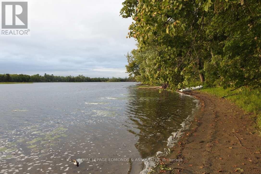 Property Photo:  0 Butternut Island  ON K0J 1C0 