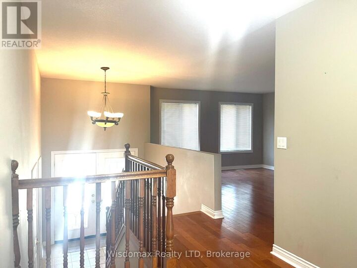 Property Photo: 19 Chapel Hill Crescent ON L3C 6P9