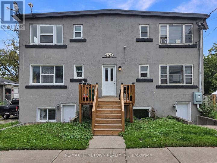 Property Photo:  142 Brock Street 3  ON K6V 4G4 