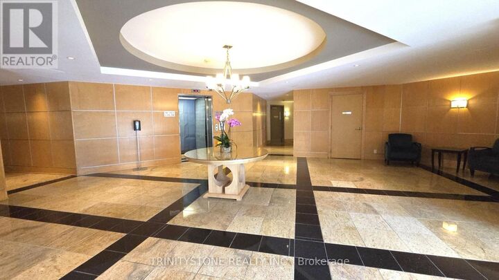 Property Photo:  205 Bolton Street 121  ON K1N 1K7 