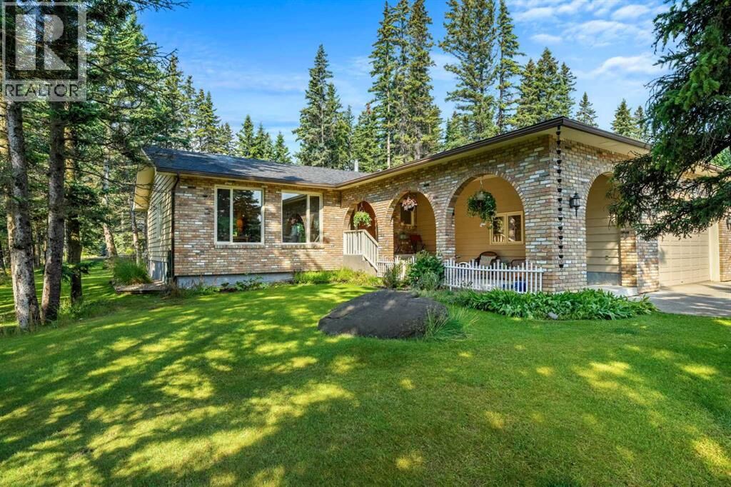 Property Photo:  63 Wolf Drive  AB T3Z 1A3 