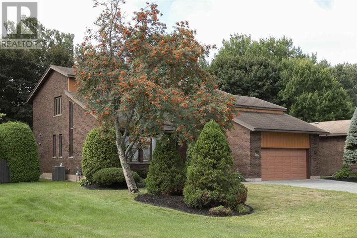 Photo de la propriété:  109 Greenview Ln  ON P6A 1L1 