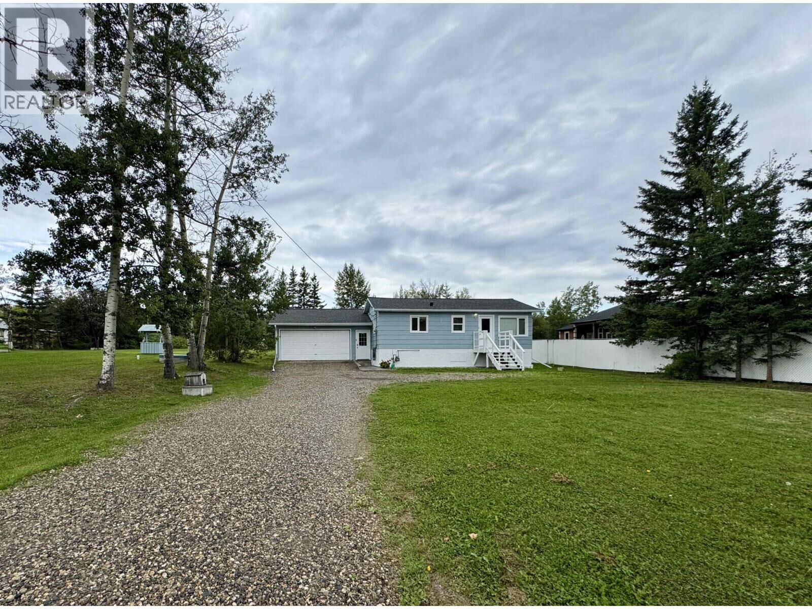 Photo de la propriété:  13119 Lakeshore Drive  BC V0C 1H0 