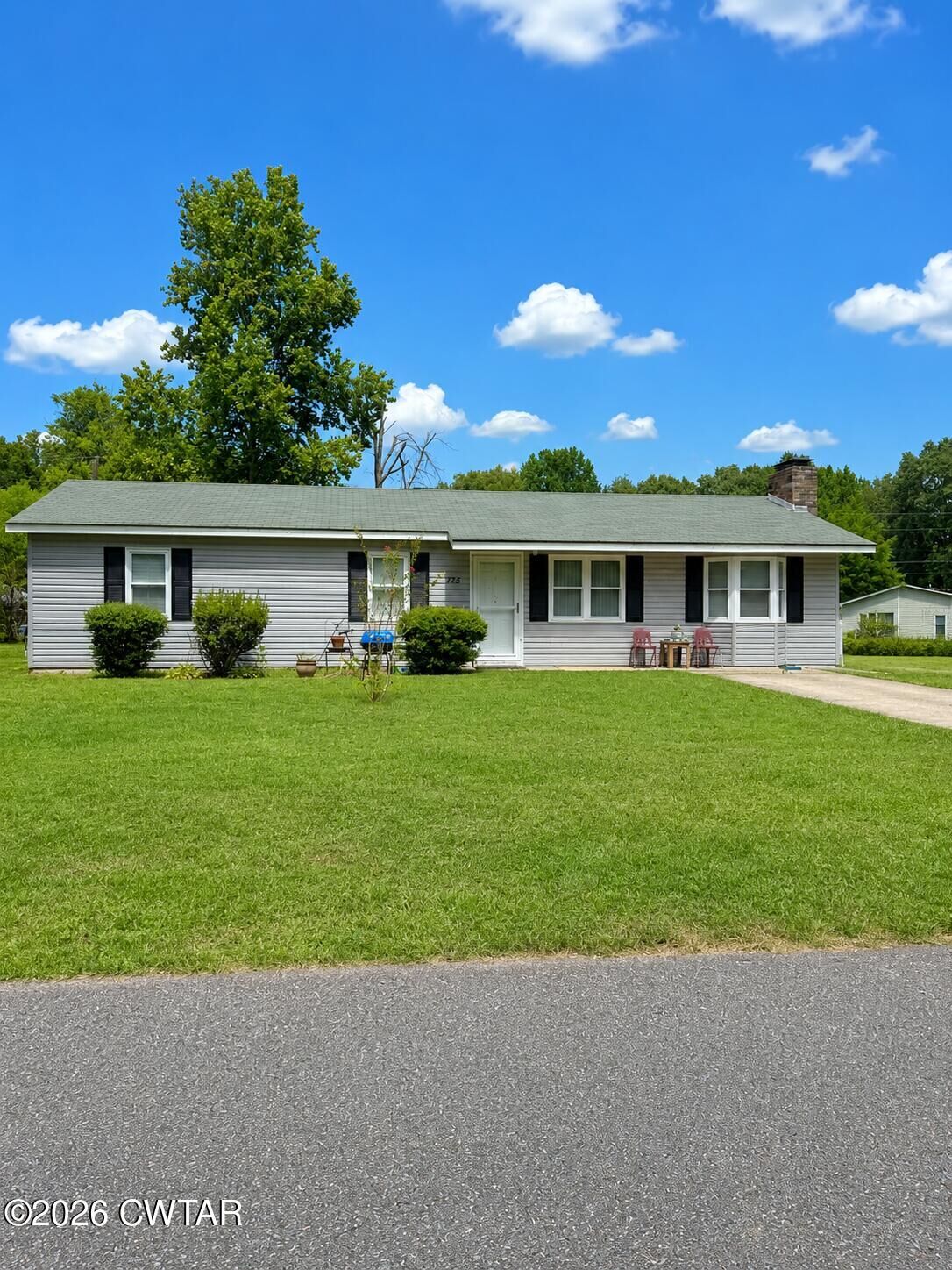 Property Photo: 275 Lyte Circle TN 38024