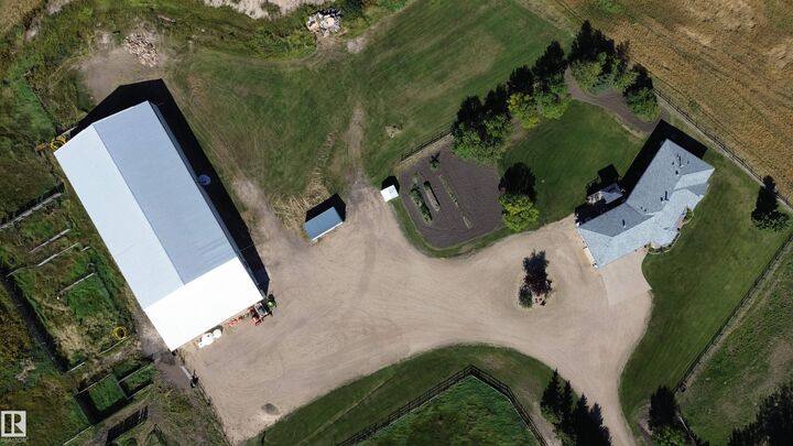 Property Photo:  26526 Twp Road 572  AB T0G 0H0 
