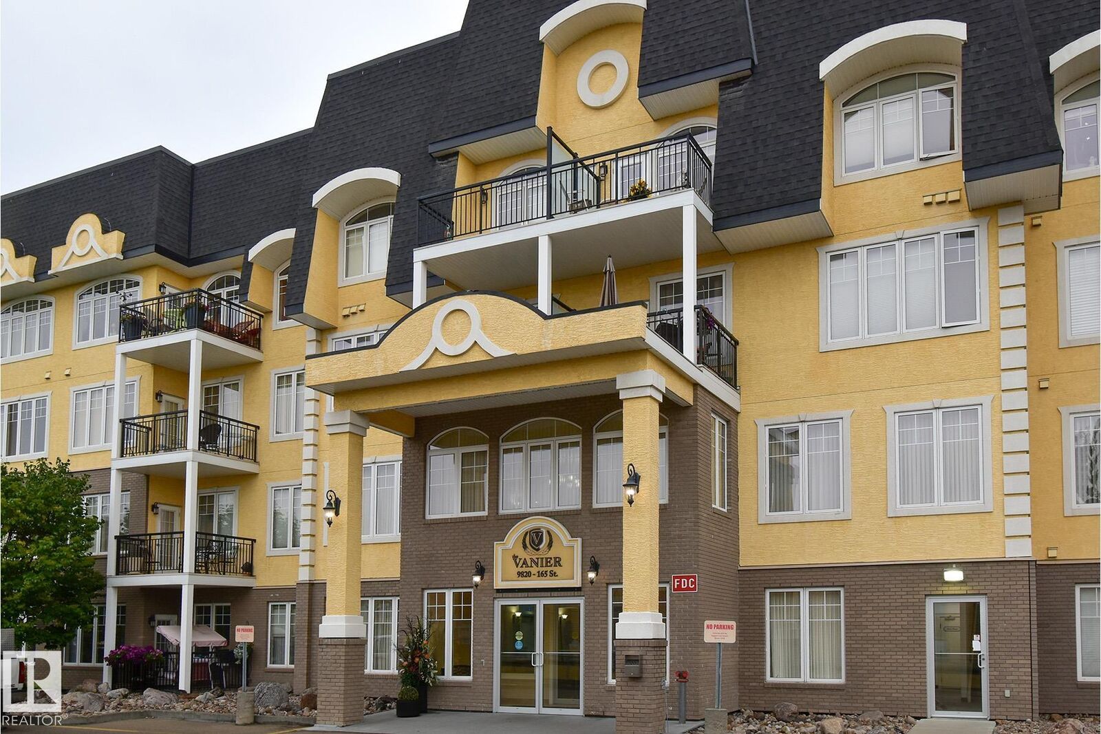 Property Photo:  9820 165 Street NW 314  AB T5P 0N3 