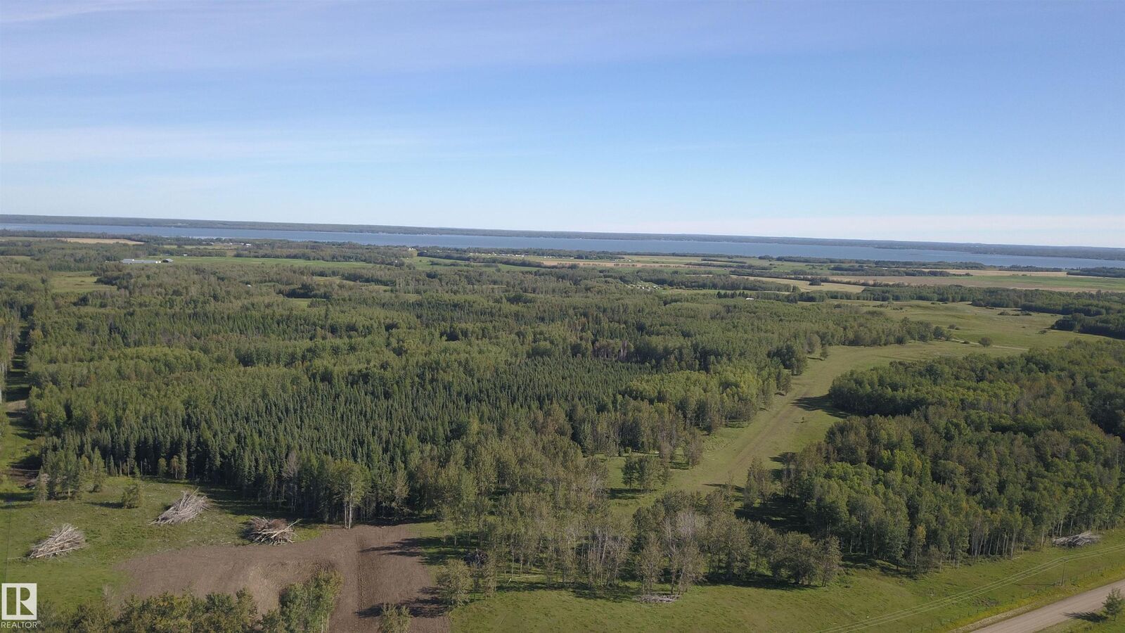 Property Photo:  Twp Rd 542 & Rge Rd 40  AB T0E 1H0 