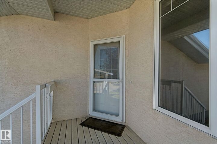 Property Photo:  9 Deer Park Drive 2  AB T7X 4H8 