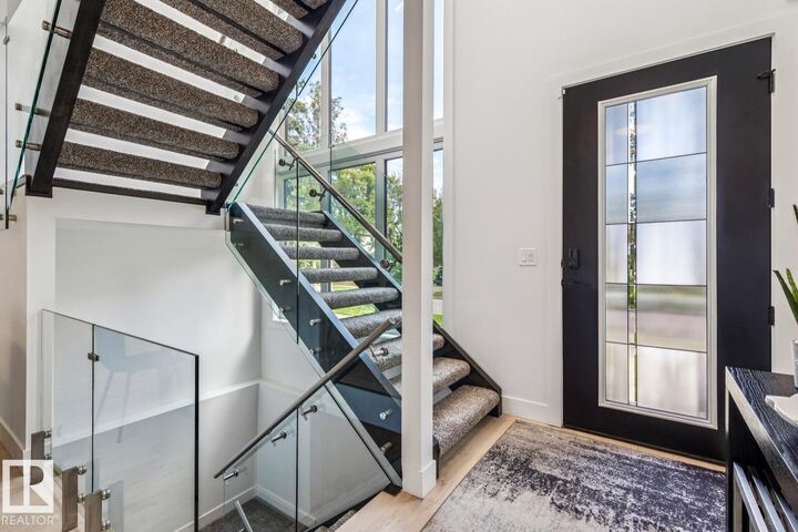 Property Photo: 9323 75 Avenue NW AB T6E 1H3