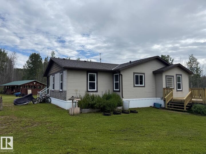 Property Photo:  56509 Hwy 32  AB T7E 3X8 