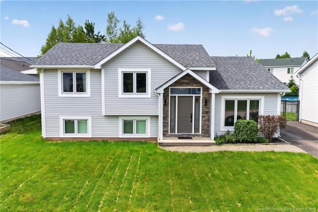 Property Photo:  287 Maplehurst Drive  NB E1G 4T8 