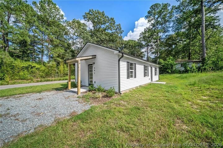 Property Photo:  401 Cedric Street  NC 28303 