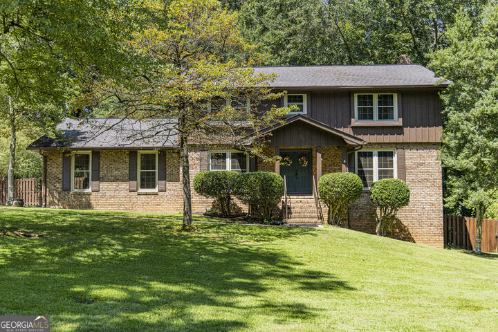 Property Photo: 108 Rollingwood Circle NW GA 30165