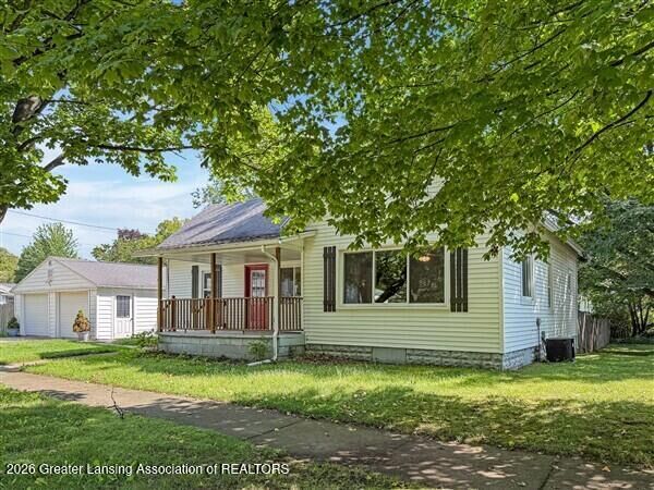Property Photo:  422 Forest Street  MI 48813 