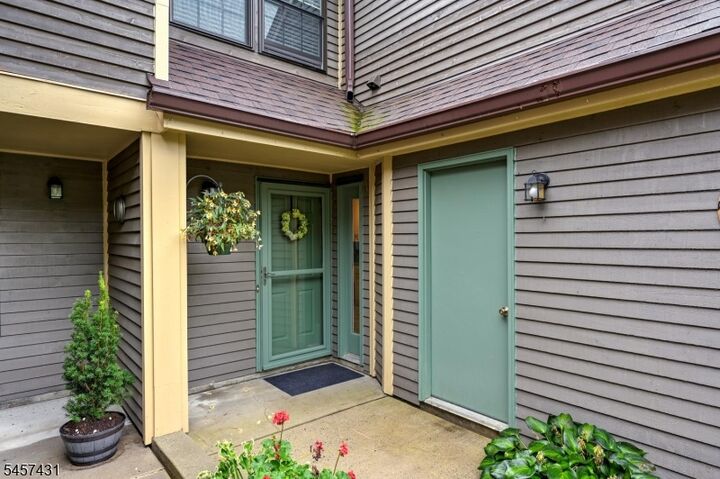 Property Photo:  4 New Bedford Rd E  NJ 07480 
