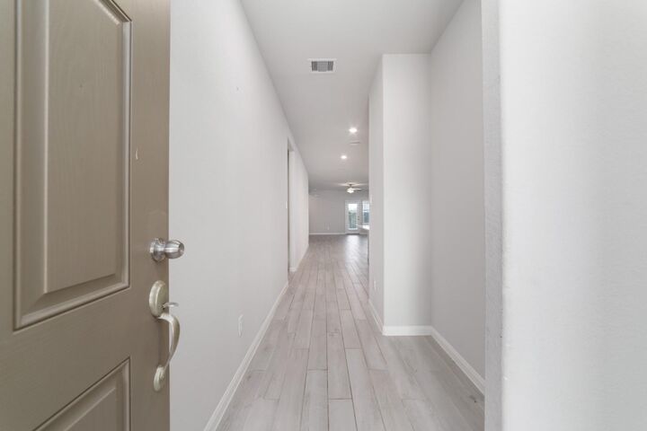 Property Photo:  906 Pismo Lane  TX 77583 