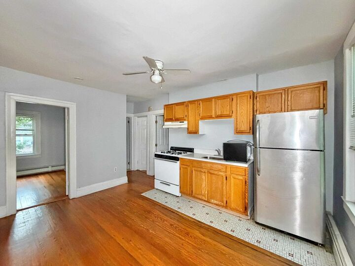 Property Photo:  304 2nd St 2R  NJ 07302 