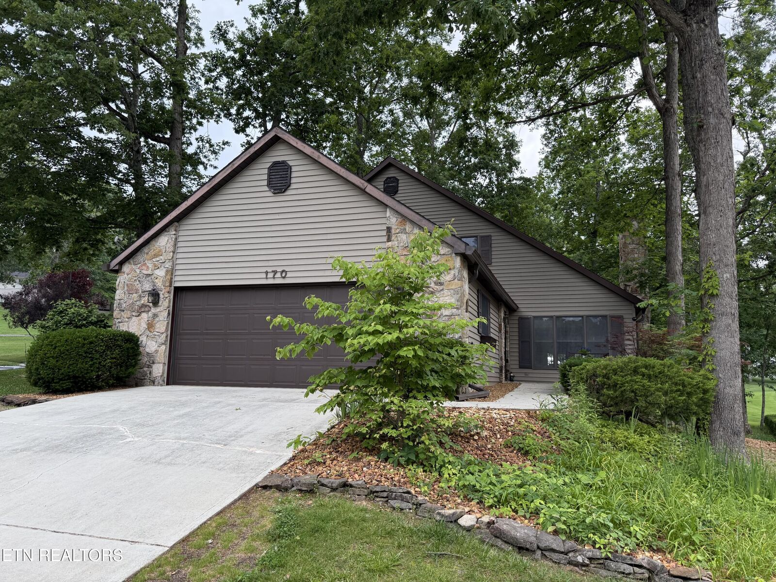 Property Photo:  170 Baltusrol Rd  TN 38558 