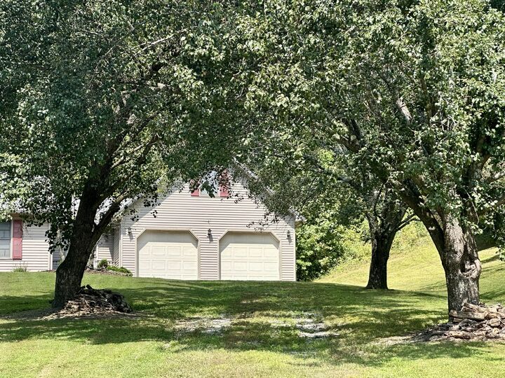 Property Photo:  182 Brandi Drive  KY 40744 