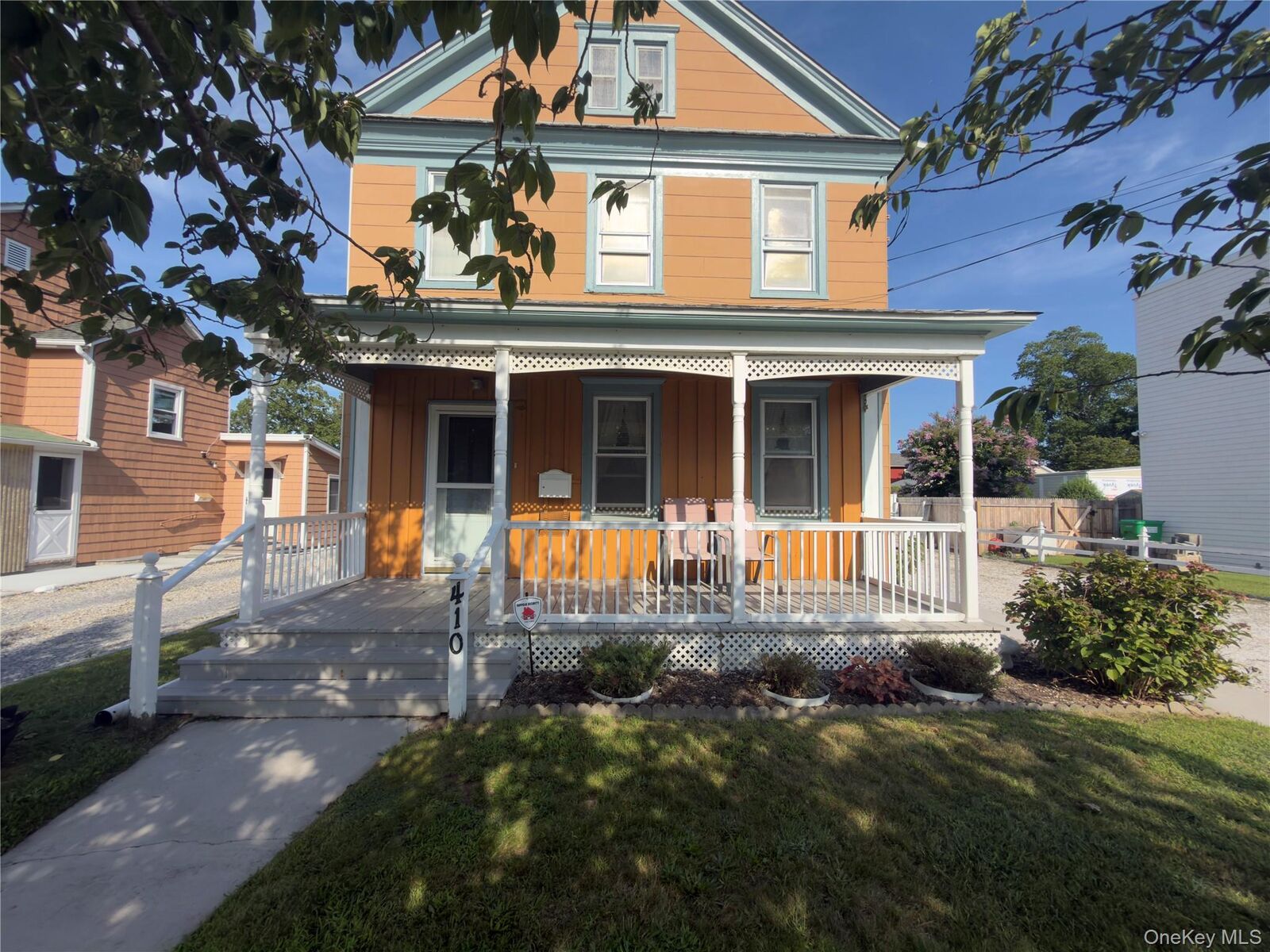 Property Photo:  410 6th Street  NY 11944 