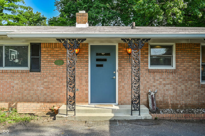 Property Photo: 3404 E 50th Street IN 46205