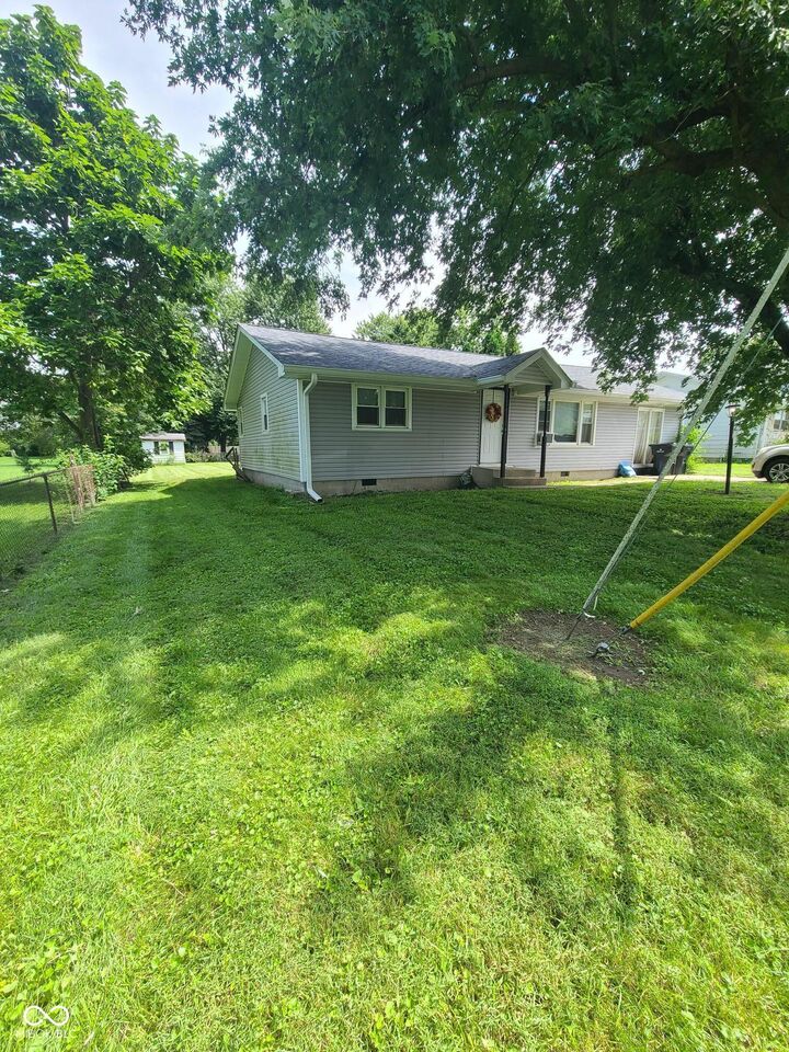Property Photo:  103 W North B Street  IN 46036 