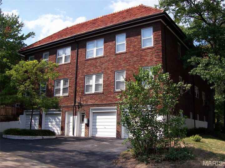 Property Photo:  7700 Shirley Drive  MO 63105 