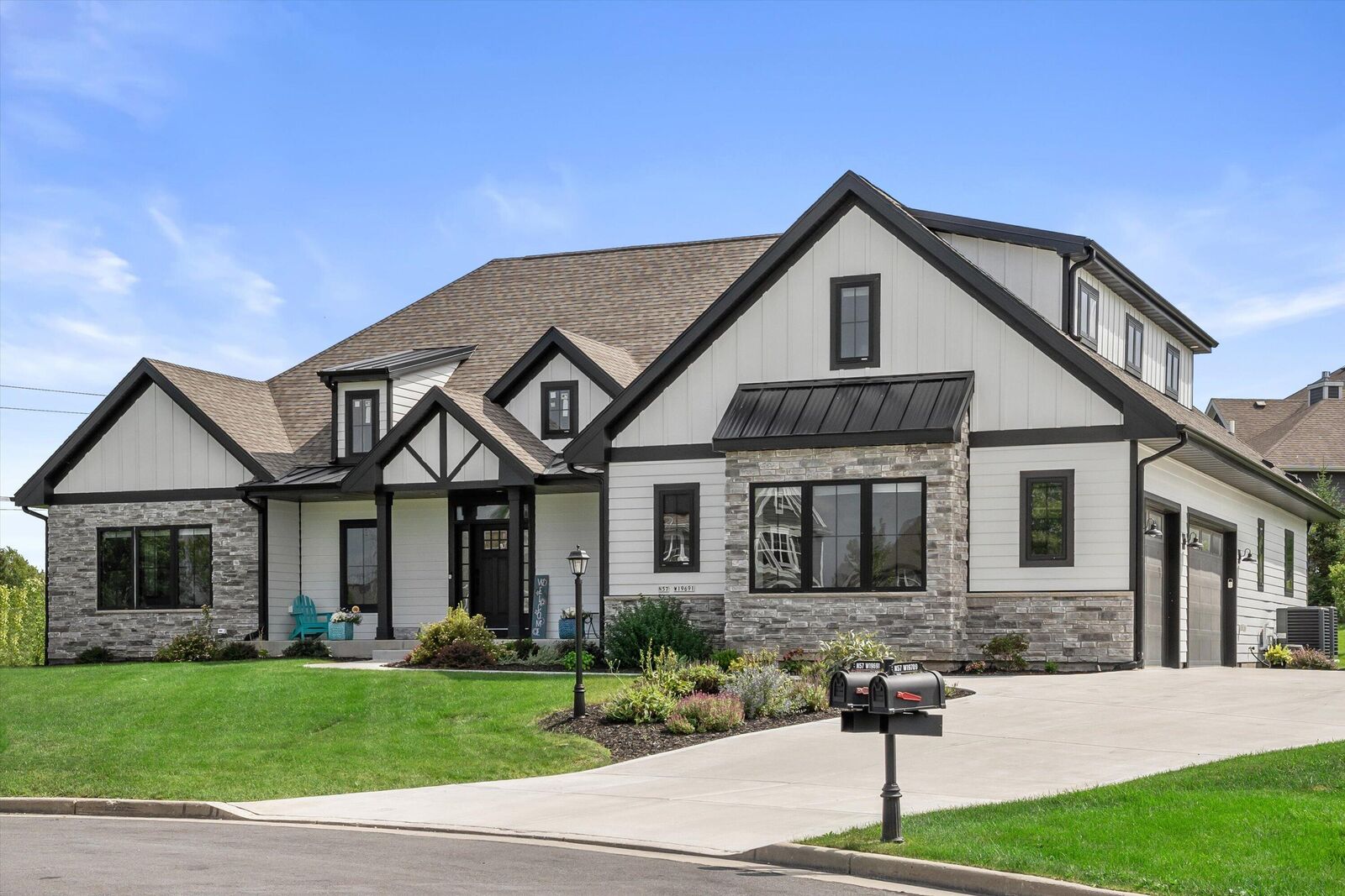 Property Photo: N57w19691 Holly Ct WI 53051
