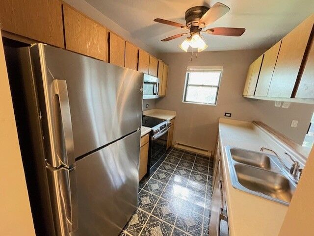 Property Photo: 1343 N Winslowe Drive 203 IL 60074