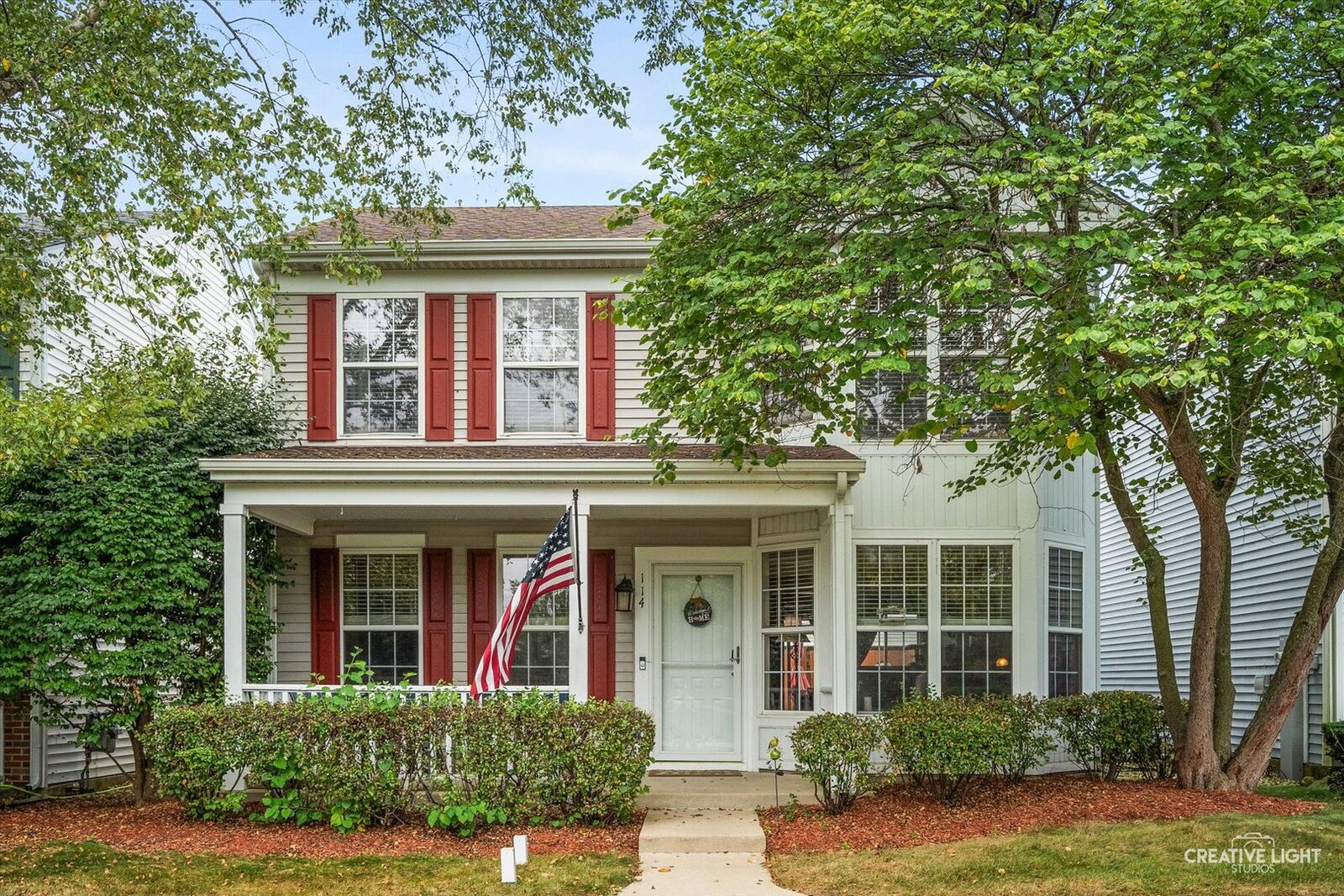 Property Photo: 114 Presidential Boulevard IL 60543