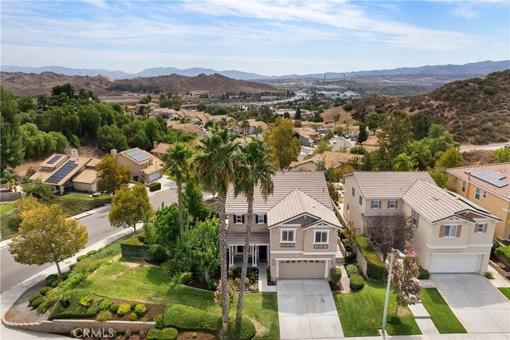 Property Photo: 29944 Shadow Place CA 91384