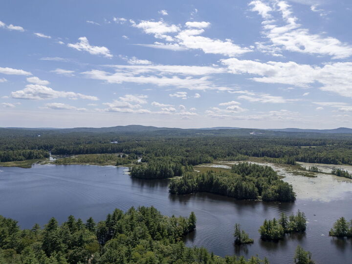 Property Photo:  6 Evergreen Circle  ME 04048 