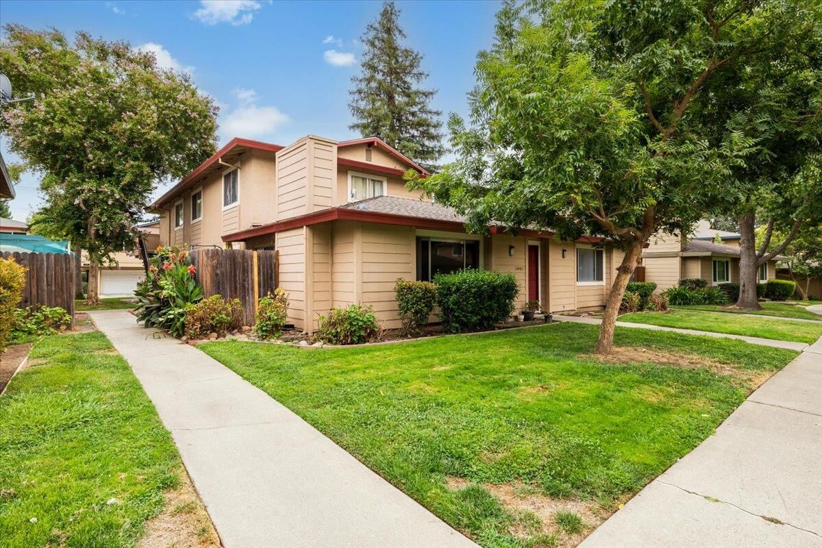 Property Photo:  5840 Peppermill Court 1  CA 95841 